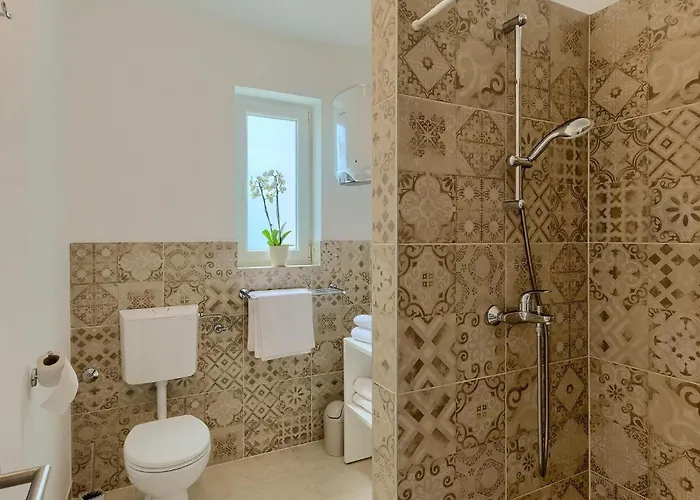 Semesterbostad Aqua Šmrika