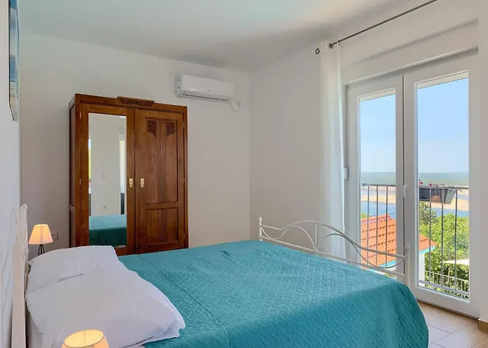 Semesterbostad Aqua *